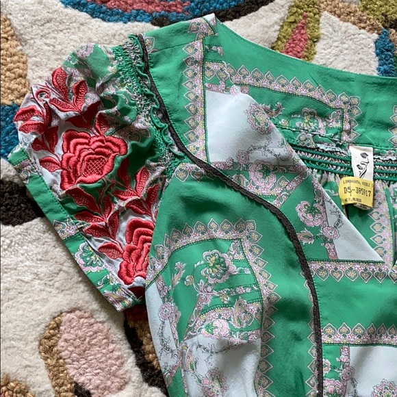 Anthro green floral short sleeve top size 6 - Picture 2 of 10